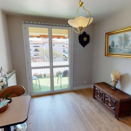Appartement Biarritz, 3 Pieces, 6 Personnes - Fr-1-621-6 *
